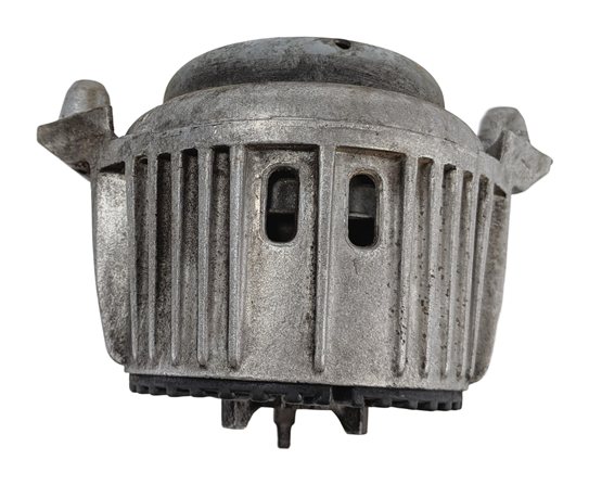 Thumbnail 4: 2011 MERCEDES E350 (W212) 3.0L (OM642) ENGINE LEFT DRIVER MOTOR MOUNT SUPPORT