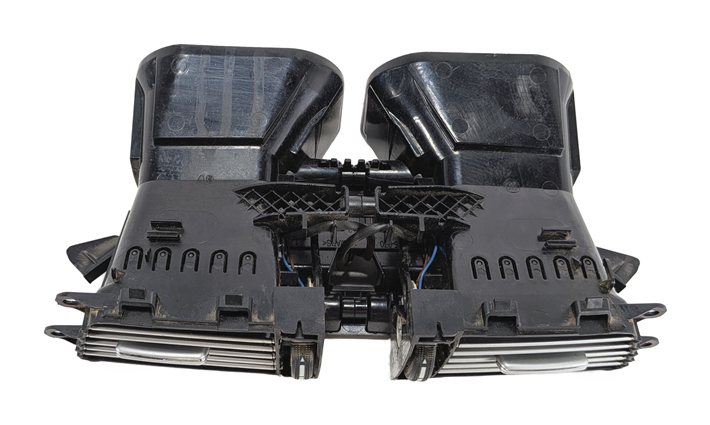 Thumbnail 4: 2011 MERCEDES E350 (W212) FRONT CENTER DASH HEAT AIR AC VENT (Black)