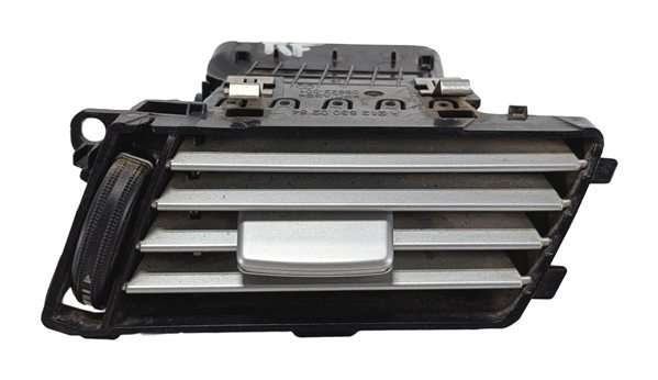 Thumbnail 2: 2011 MERCEDES E350 (W212) FRONT RIGHT PASSENGER DASH HEAT AIR AC VENT (Black)