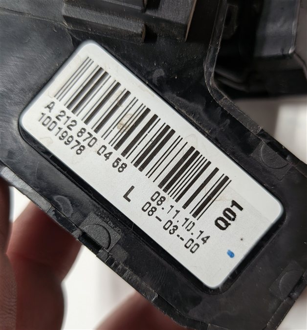 Thumbnail 6: 2011 MERCEDES E350 (W212) FRONT LEFT DRIVER POWER SEAT ADJUST SWITCH w/MEMORY