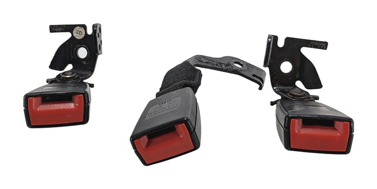 Thumbnail 2: 2011 MERCEDES E350 (W212) REAR LEFT CENTER RIGHT SEATBELT BUCKLE SET/3 (Black)