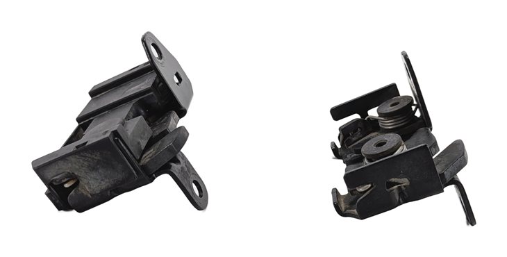 Thumbnail 2: 2011 MERCEDES E350 (W212) FRONT HOOD LID LOCK LATCH CATCH SET/2