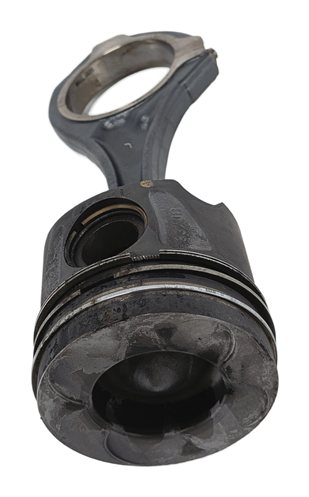 2007-2013 MERCEDES E320 E350 GL320 ML320 R320 3.0L OM642 DIESEL LEFT PISTON ROD