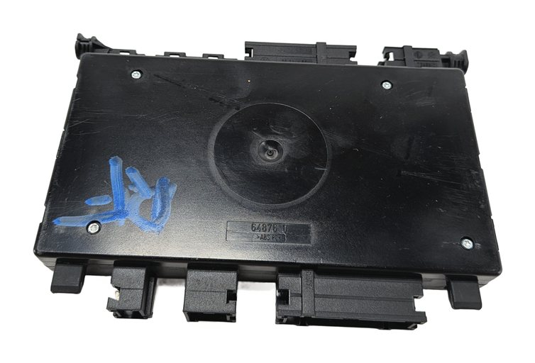 Thumbnail 4: 2011 MERCEDES E350 (W212) FRONT RIGHT PASSENGER SEAT CONTROL MODULE COMPUTER