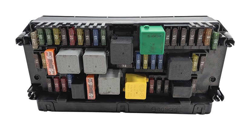 Thumbnail 5: 2011 MERCEDES E350 W212 3.0L FRONT SIGNAL ACQUISITION SAM MODULE FUSE BOX RELAY