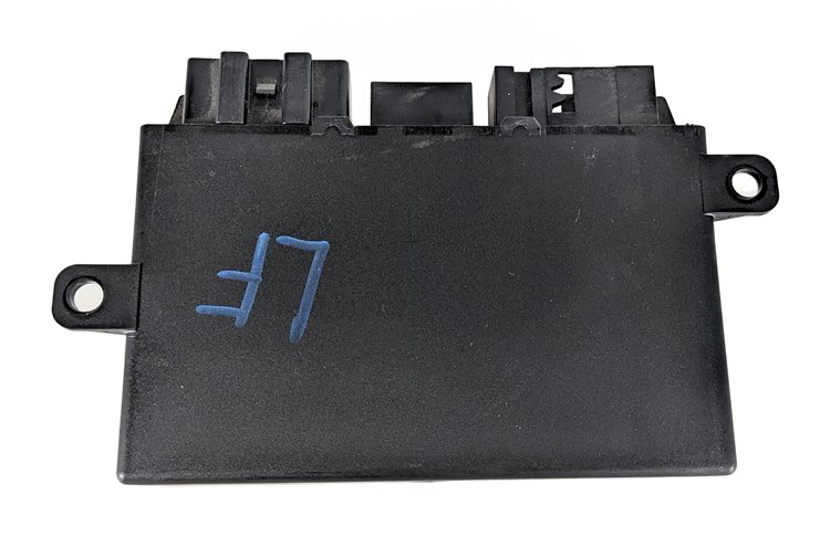 Thumbnail 4: 2016 PORSCHE PANAMERA (970) FRONT LEFT DRIVER SEAT MEMORY CONTROL MODULE