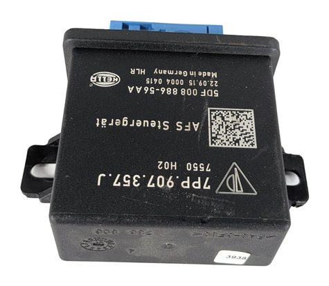Thumbnail 3: 2016 PORSCHE PANAMERA (970) HEADLIGHT LEVEL RANGE CONTROL MODULE
