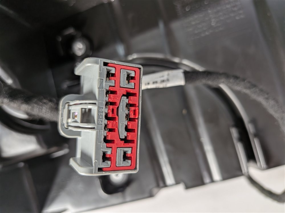 Thumbnail 6: 2016 PORSCHE PANAMERA (970) BOSE SUBWOOFER SPEAKER BOX ENCLOSURE ASSEMBLY