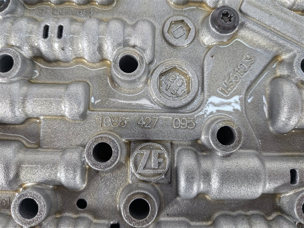 Thumbnail 7: 14-16 PORSCHE PANAMERA (970) AUTOMATIC TRANSMISSION VALVE BODY MECHATRONICS