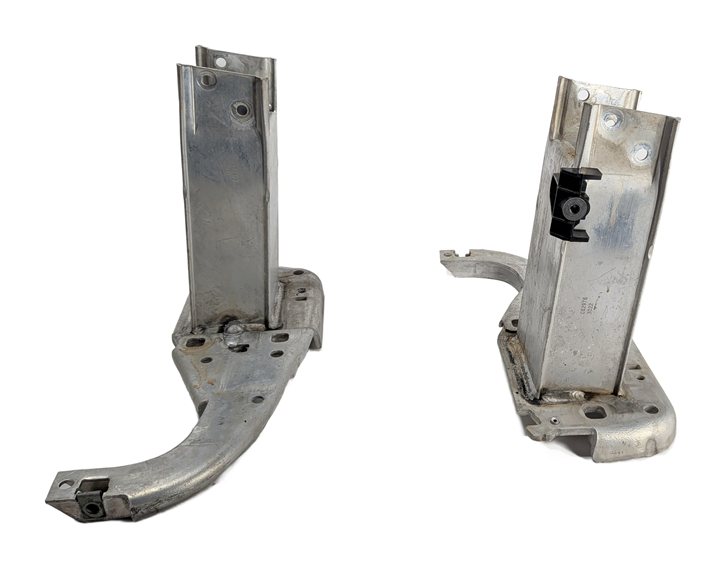 Thumbnail 2: 12-18 AUDI A6 A7 S6 S7 RS7 C7 4G8 FRONT BUMPER REINFORCEMENT BAR BRACKET SET/2
