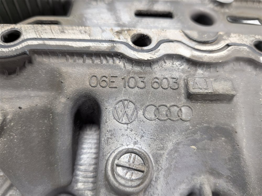 Thumbnail 6: 2013 AUDI A7 (C7 4G8) 3.0L SUPER (CTUA) ENGINE MOTOR UPPER OIL FLUID PAN