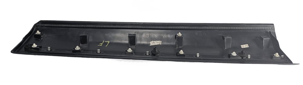 Thumbnail 4: 12-19 RANGE ROVER EVOQUE L538 FRONT LEFT DRIVER EXTERIOR LOWER DOOR TRIM