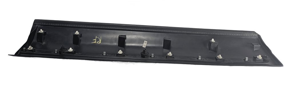 Thumbnail 4: 12-19 RANGE ROVER EVOQUE L538 FRONT RIGHT PASSENGER EXTERIOR LOWER DOOR TRIM