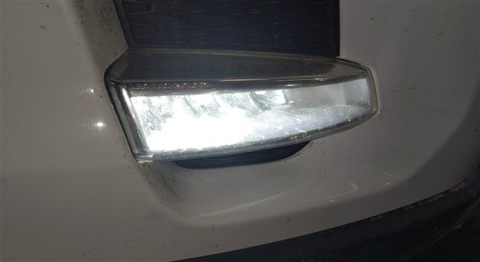 Thumbnail 2: 14-15 RANGE ROVER EVOQUE (L538) FRONT RIGHT LED DAYTIME RUNNING FOG LIGHT BLACK