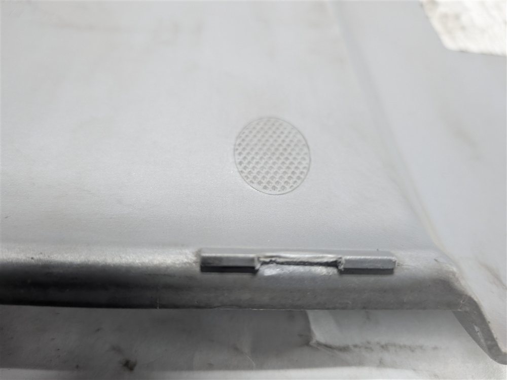Thumbnail 8: 15 RANGE ROVER EVOQUE L538 REAR CENTER LOWER BUMPER VALANCE w/TRIM (White)