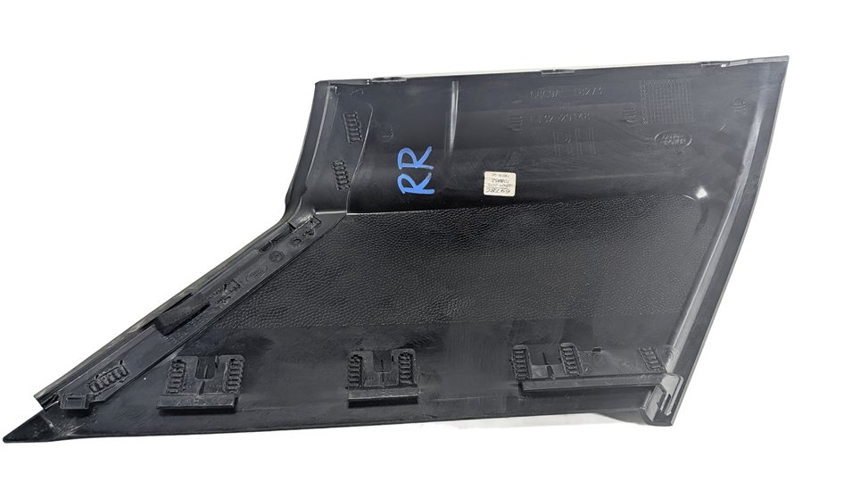 Thumbnail 4: 15 RANGE ROVER EVOQUE L538 REAR RIGHT D-PILLAR COVER TRIM MOULDING (GLOSS BLACK)
