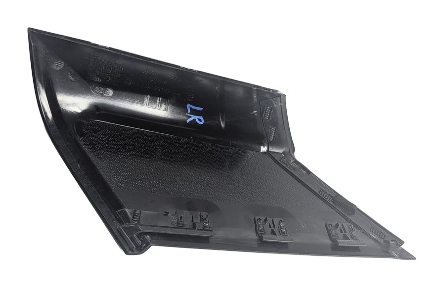 Thumbnail 4: 15 RANGE ROVER EVOQUE L538 REAR LEFT D-PILLAR COVER TRIM MOULDING (GLOSS BLACK)