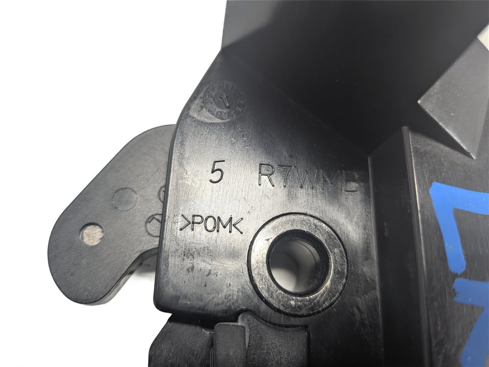Thumbnail 6: 15 RANGE ROVER EVOQUE L538 REAR LEFT/RIGHT SEAT BACK LOCK LATCH SET/2 (Almond)