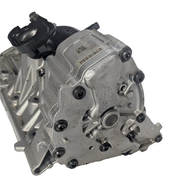Thumbnail 4: 2015-2016 BMW 228I XDRIVE (F22) 2.0L N26 ENGINE OIL FLUID PUMP BALANCE SHAFT