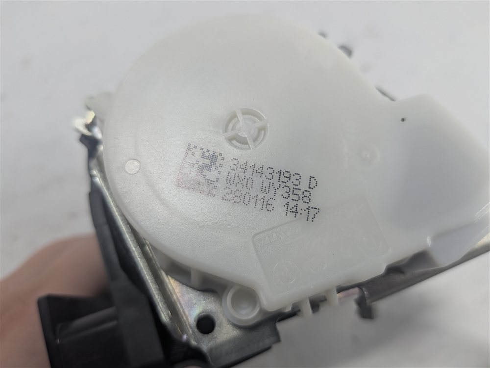 Thumbnail 8: 14-20 BMW 2 4 SERIES (F22 F32) RIGHT FRONT PASSENGER SEATBELT RETRACTOR (Black)