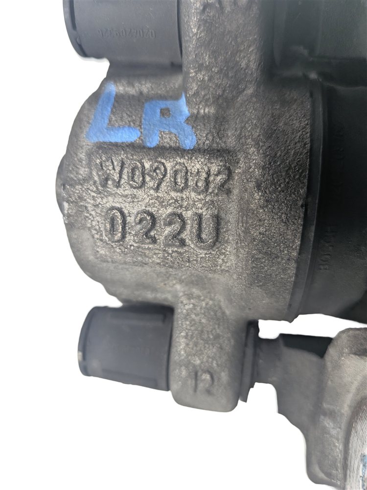 Thumbnail 5: 12-20 BMW 228i 230i 320i 328i 330i 428i 430i (F22 F30 F32) BRAKE CALIPER SET-4