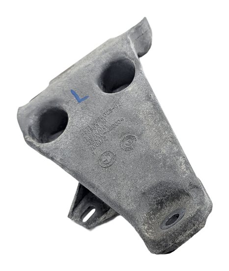 2016 BMW 228I (F22) 2.0L (N26) ENGINE LEFT DRIVER MOTOR MOUNT SUPPORT BRACKET