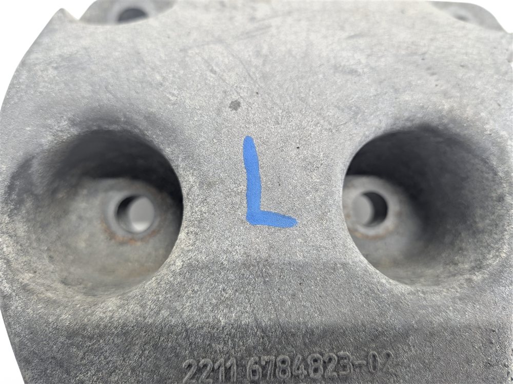 Thumbnail 6: 2016 BMW 228I (F22) 2.0L (N26) ENGINE LEFT DRIVER MOTOR MOUNT SUPPORT BRACKET