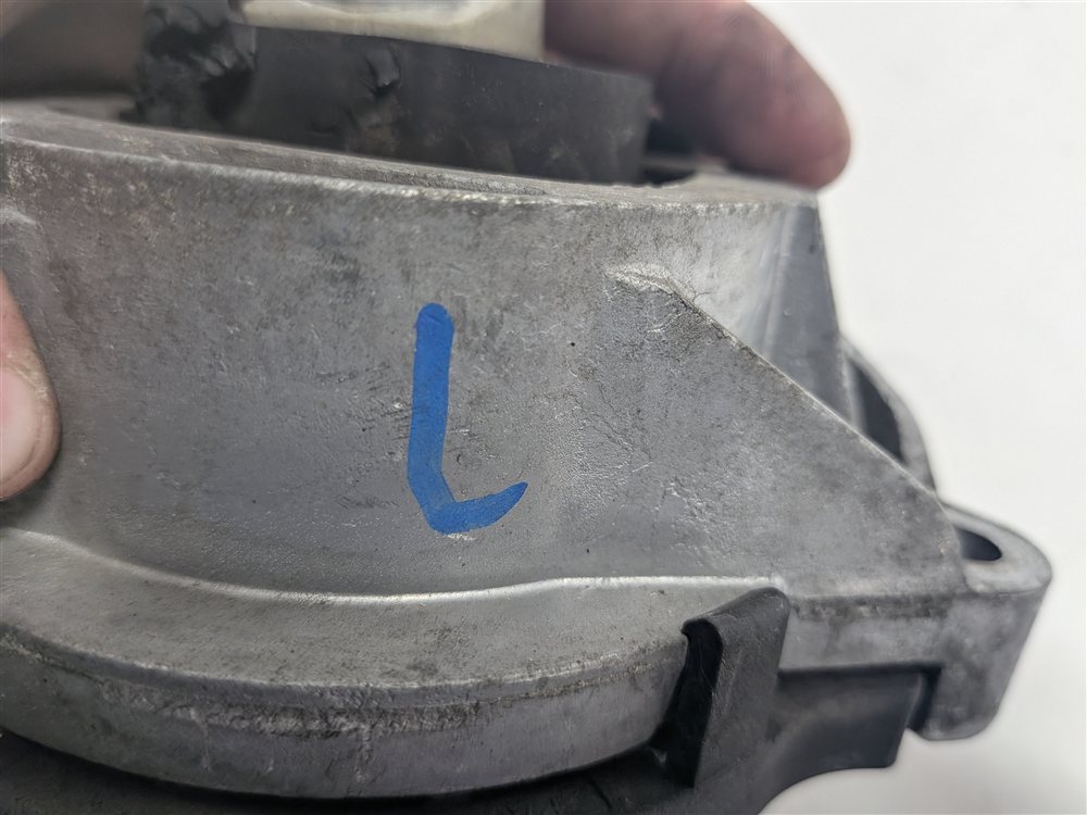 Thumbnail 8: 2016 BMW 228I (F22) 2.0L (N26) ENGINE LEFT/RIGHT MOTOR SUPPORT MOUNT SET/2