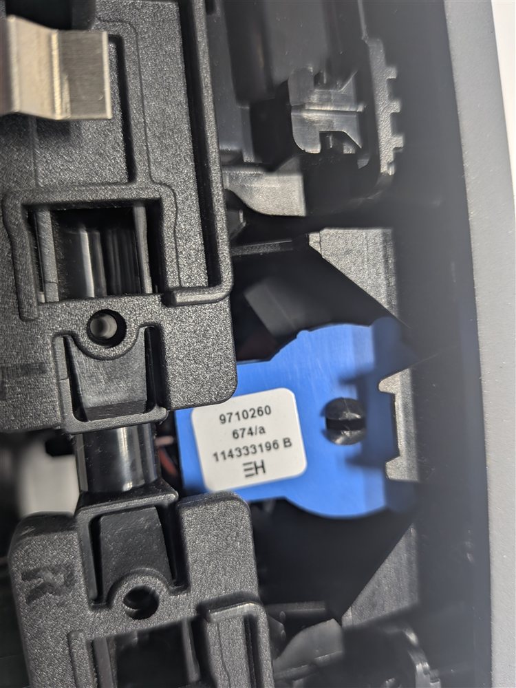 Thumbnail 9: 2016 BMW 228I (F22) CENTER DASH HEAT AIR AC VENT HAZARD DOOR LOCK SWITCH (Black)
