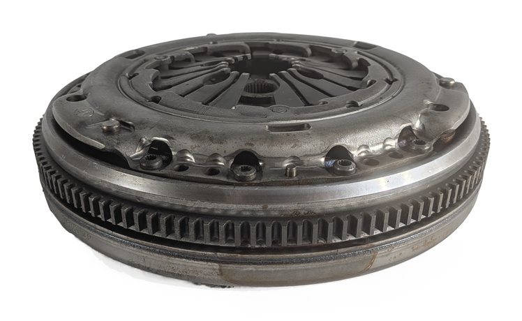Thumbnail 2: 99-05 VW JETTA / AUDI TT 1.8L TURBO 5 SPEED DUAL MASS FLYWHEEL w/ CLUTCH