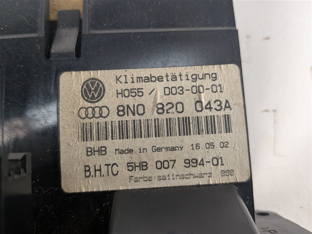 Thumbnail 7: 00-06 AUDI TT/QUATTRO (MK1) AUTOMATIC CLIMATE HEAT AIR AC CONTROL PANEL