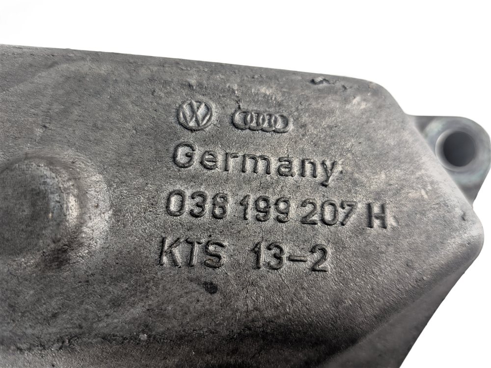 Thumbnail 7: 2002 AUDI TT (MK1) 1.8L (AWP) ENGINE RIGHT MOTOR MOUNT SUPPORT BRACKET