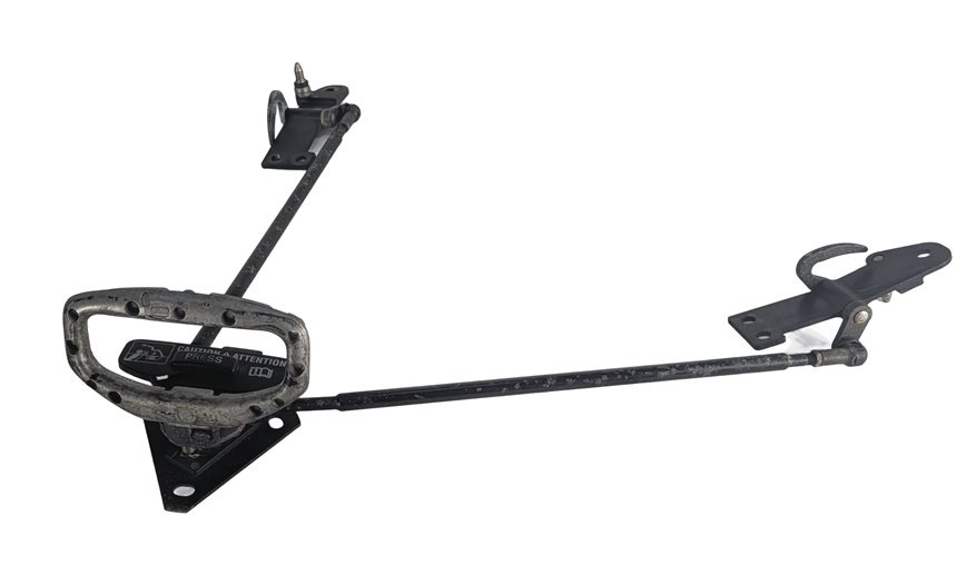 Thumbnail 5: 2002 AUDI TT (MK1) FRONT CONVERTIBLE TOP HEADER LATCH HANDLE HOOK SET/2