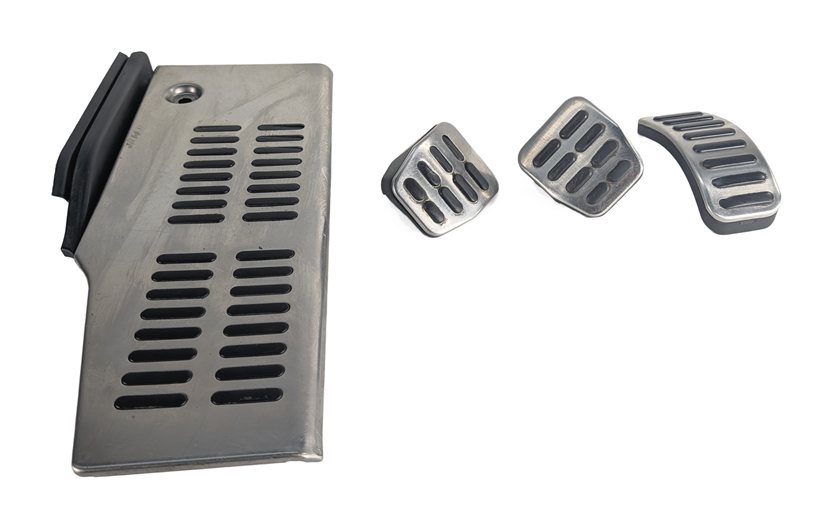 Thumbnail 2: 2002 AUDI TT (MK1) ALUMINUM SPORT PEDAL COVER SET/4 w/DEAD PEDAL FOOTREST