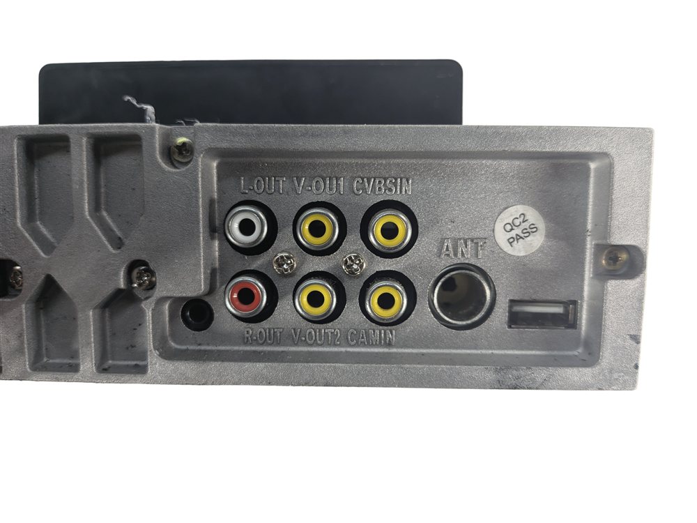 Thumbnail 6: 02 AUDI TT MK1 AFTERMARKET SINGLE DIN MEDIA RECEIVER RADIO w/SCREEN OUTPUT
