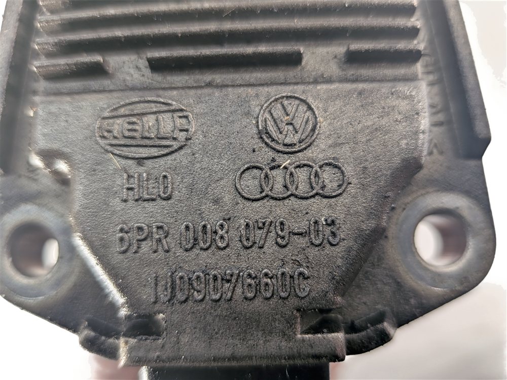 Thumbnail 5: 2001-2006 AUDI TT 8N 1.8L TURBO AWP ENGINE OIL LEVEL SENSOR