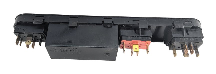 Thumbnail 3: 2002 AUDI TT (MK1) CONVERTIBLE TOP WIND DEFLECTOR CENTRAL LOCKING SWITCH PANEL