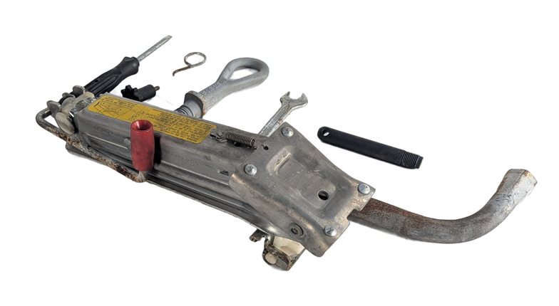 Thumbnail 4: 2002 AUDI TT (MK1) JACK LUG WRENCH TOW HOOK SCREWDRIVER TOOL SET/8