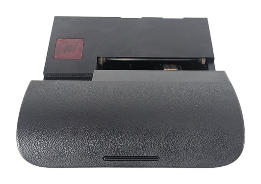 Thumbnail 3: 2002 AUDI TT (MK1) FRONT CENTER CONSOLE ASHTRAY CIGARETTE LIGHTER SOCKET BLACK