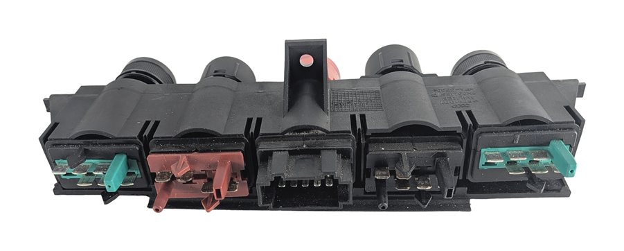 Thumbnail 4: 2002 AUDI TT (MK1) FRONT CENTER DASH HAZARD ESP HEATED SEAT DEFROST SWITCH PANEL
