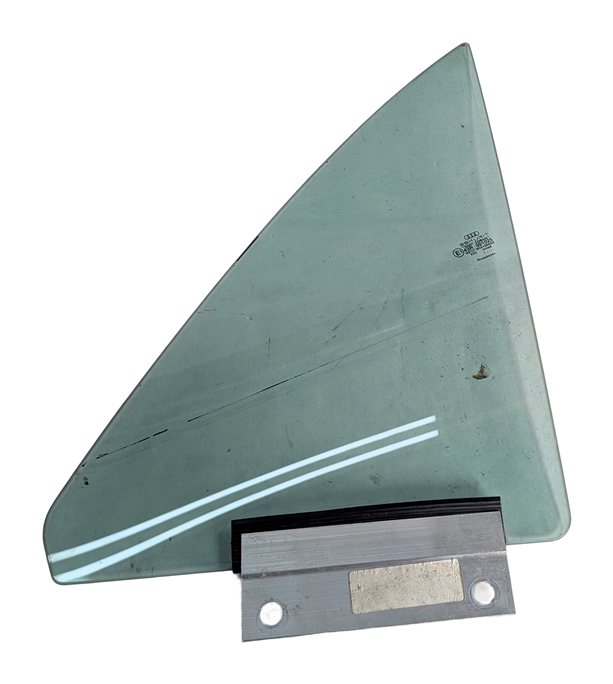 2002 AUDI TT (MK1) ROADSTER REAR RIGHT QUARTER VENT WINDOW GLASS