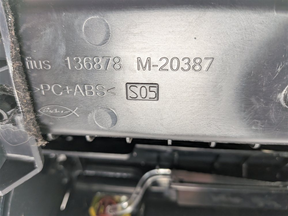 Thumbnail 6: 2012 MERCEDES ML350 (W166) FRONT CENTER CONSOLE CUP HOLDER w/ ROLL TOP COVER