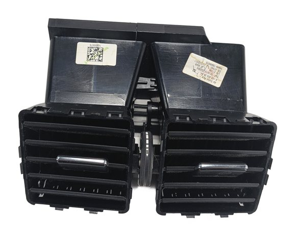 Thumbnail 3: 2012 MERCEDES ML350 (W166) REAR CENTER CONSOLE HEAT AIR AC VENT GRILLE (Black)