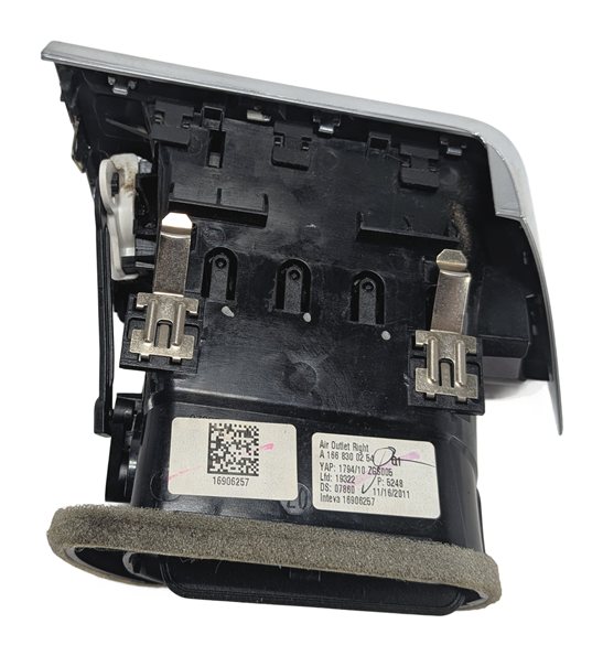 Thumbnail 4: 2012 MERCEDES ML350 (W166) FRONT RIGHT PASSENGER DASH HEAT AIR AC VENT (Black)