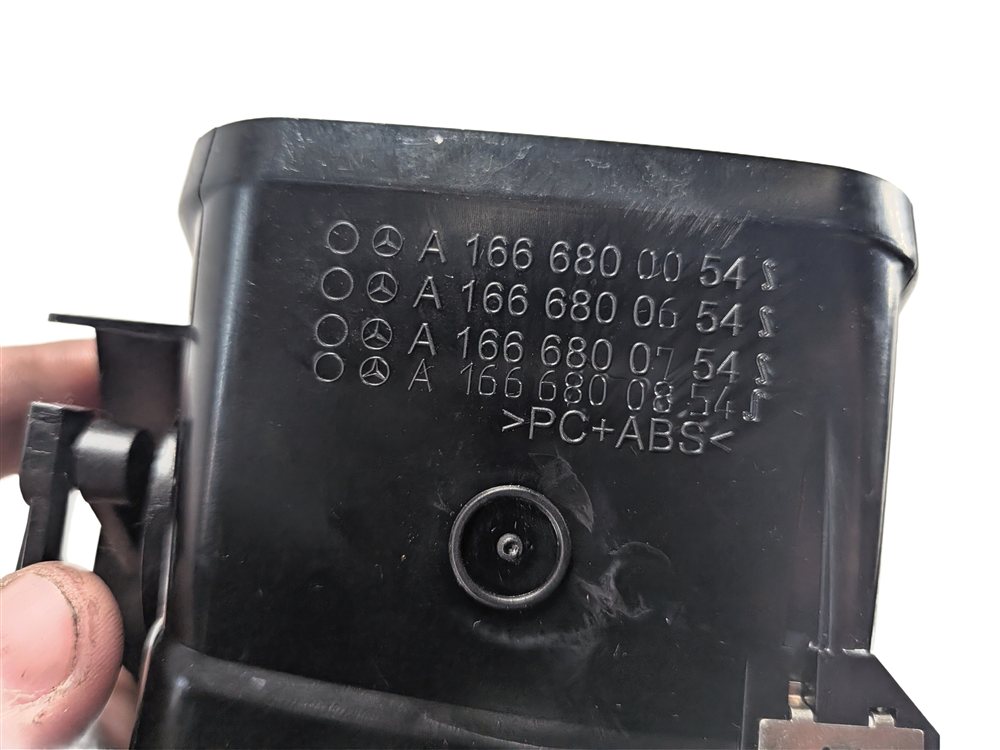 Thumbnail 9: 2012 MERCEDES ML350 (W166) CENTER DASH HEAT AIR AC VENT GRILLE (Black)