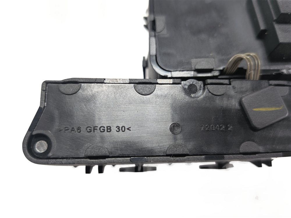 Thumbnail 6: 2012 MERCEDES ML350 (W166) FRONT RIGHT PASSENGER SEAT ADJUST SWITCH w/MEMORY