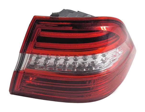12-15 MERCEDES ML-CLASS (W166) REAR RIGHT PASSENGER LED TAILLIGHT BRAKE LIGHT