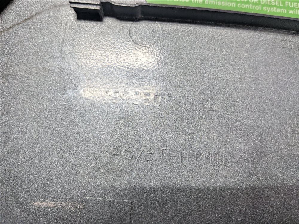 Thumbnail 6: 12-19 MERCEDES ML GLE (W166) GAS TANK FUEL FILLER DOOR LID COVER (Silver)