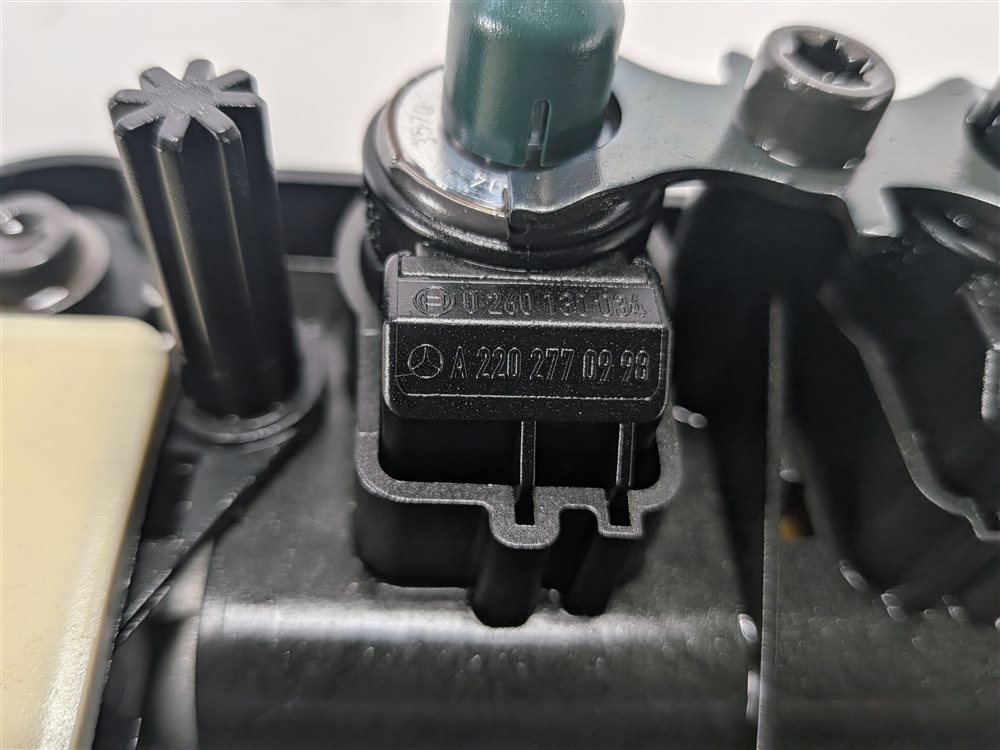 Thumbnail 10: 12-13 MERCEDES ML350 W166 722.9 7G-TRONIC AWD TRANS VALVE BODY w/CONDUCTOR PLATE