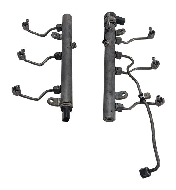 Thumbnail 4: 2012 MERCEDES ML350 W166 3.0L 642.826 ENGINE LEFT/RIGHT FUEL RAIL SET/2 w/LINES